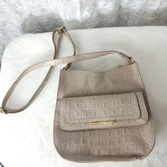 Isaac Mizrahi Tan purse crossbody - Picture 2 of 11
